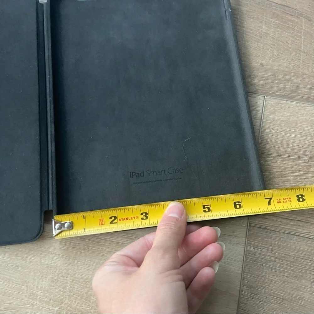 Genuine Apple iPad Mini 3 Smart Folio- Black